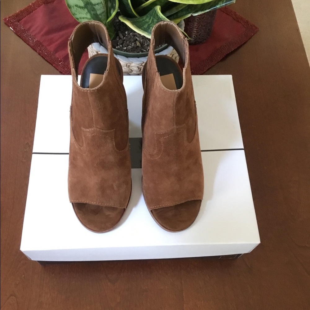 Dolce Vita Padma Ankle Bootie